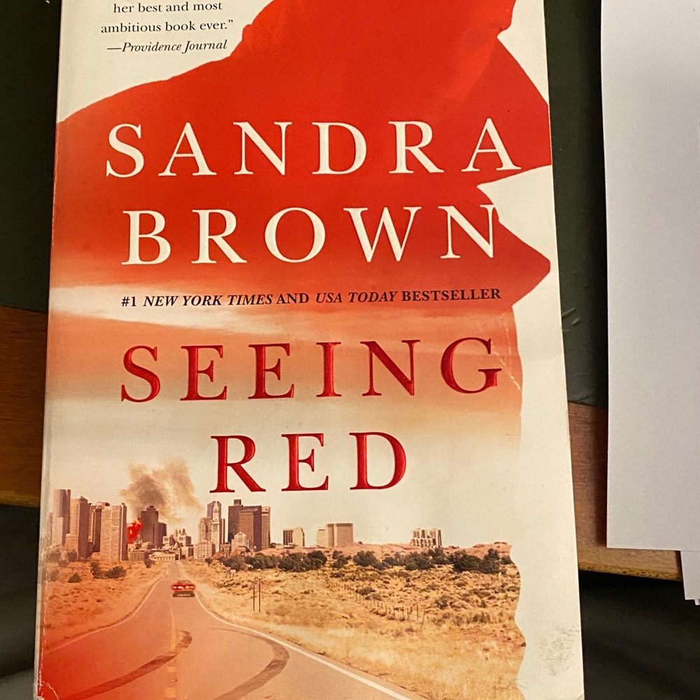 Sandra Brown 'Seeing Red' Paperback Book